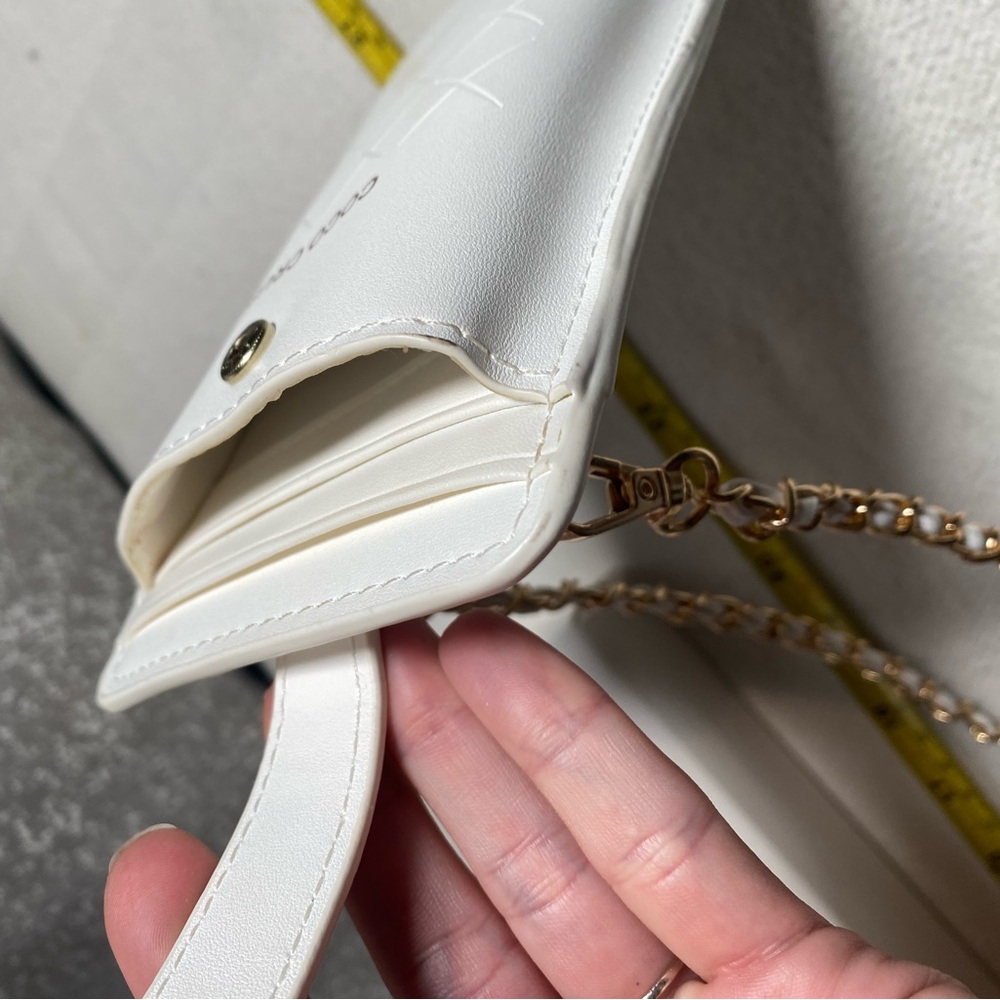 CHANEL White Crossbody - Picture 10 of 10
